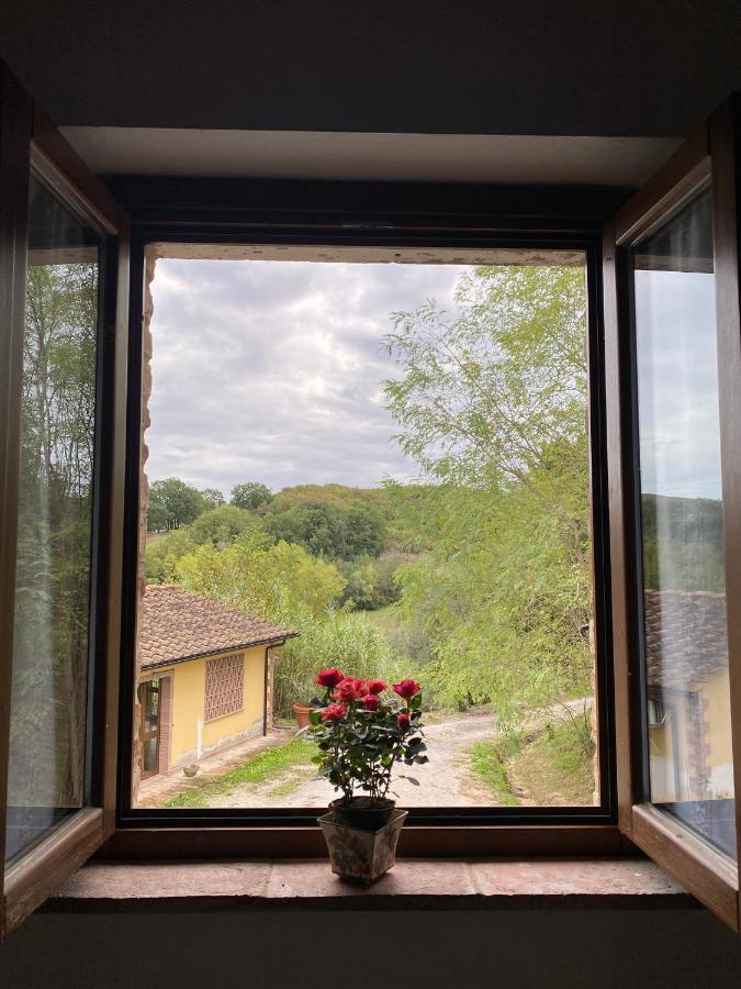 Masso Alle Rose Di Santarsiero Serena مونتايون المظهر الخارجي الصورة