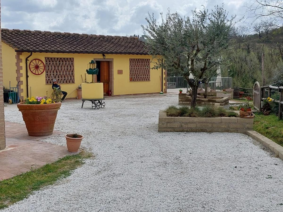 Masso Alle Rose Di Santarsiero Serena مونتايون المظهر الخارجي الصورة